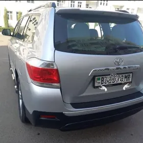 Toyota Highlander 2011