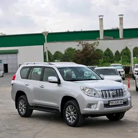 Toyota Land Cruiser Prado 2010