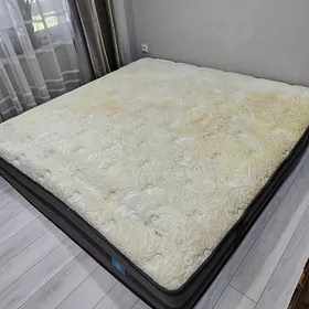 матрас 200см х 180см х 25см