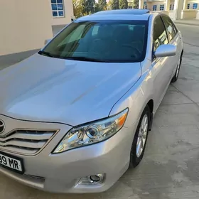 Toyota Camry 2011