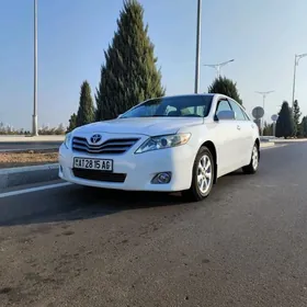 Toyota Camry 2011