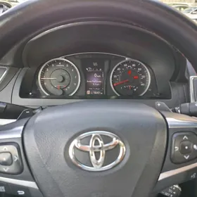 Toyota Camry 2016