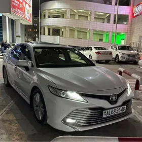 Toyota Camry 2020