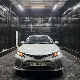 Toyota Camry 2022