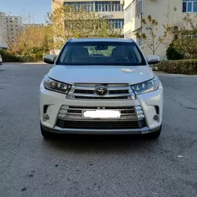 Toyota Highlander 2018