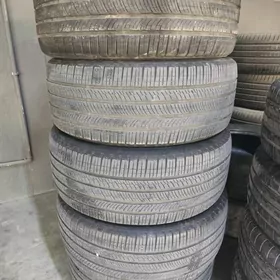 255/45 R 20 pirelli