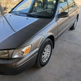 Toyota Camry 1999