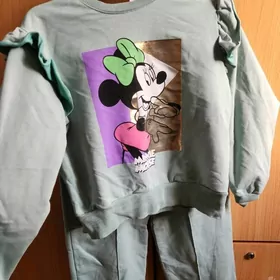 Спортивный костюм