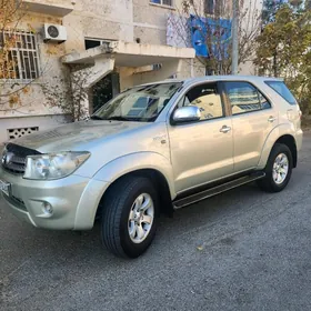 Toyota Fortuner 2009