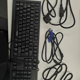 Klawitura ve kabeller