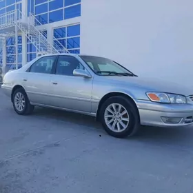 Toyota Camry 2001