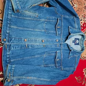 Джинсовая куртка