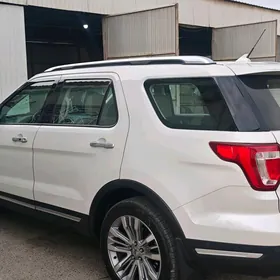 Ford Explorer 2018