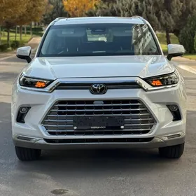 Toyota Grand Highlander 2024