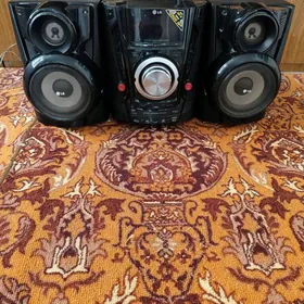 Музыкальный центр