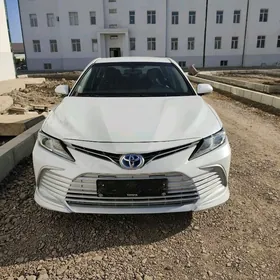 Toyota Camry 2022