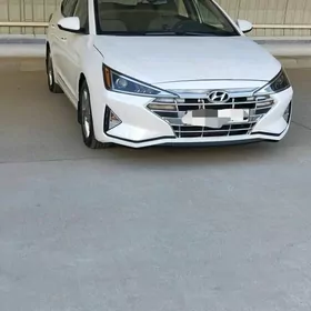 Hyundai Elantra 2020