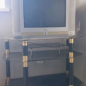 Телевизор и поставка