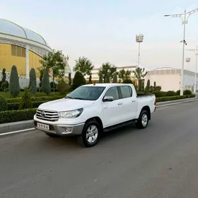 Toyota Hilux 2020