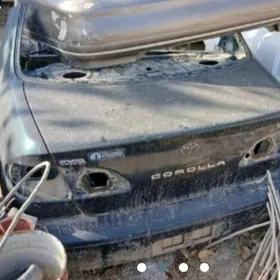 kyrlo yz karolla 1998/2001