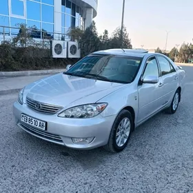 Toyota Camry 2004