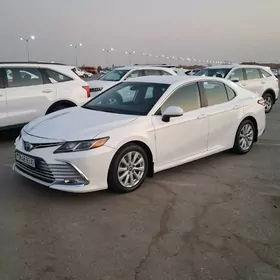 Toyota Camry 2020