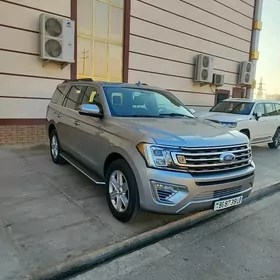 Ford Expedition 2022