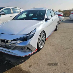 Hyundai Elantra 2022