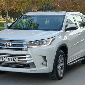 Toyota Highlander 2016