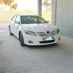 Toyota Camry 2011