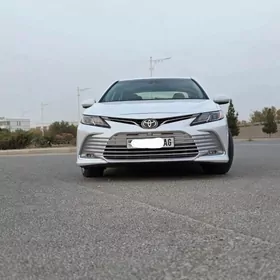 Toyota Camry 2020