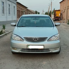 Toyota Camry 2004