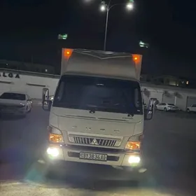 Mitsubishi Canter 2024