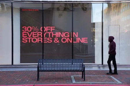 Amerikaly alyjylar “gara anna gününde” çykdajy etmek boýunça täze rekord goýdular