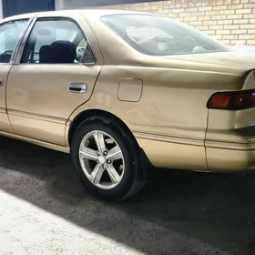 Toyota Camry 1998