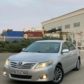 Toyota Camry 2010