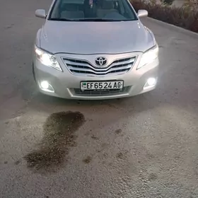 Toyota Camry 2011