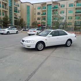 Toyota Camry 2000