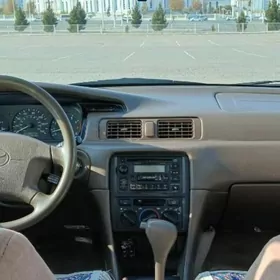 Toyota Camry 1999
