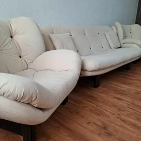 диван  и два кресла