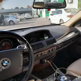 BMW 745 2003