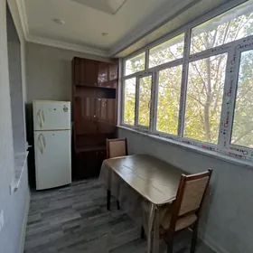 продается 3-х комнатная