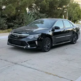 Toyota Camry 2015