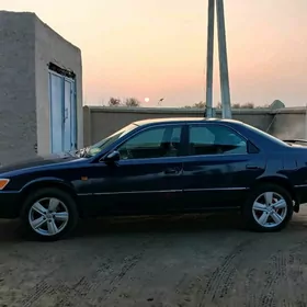 Toyota Camry 1998