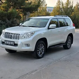 Toyota Land Cruiser Prado 2013