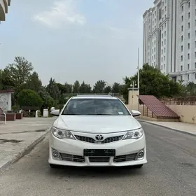Toyota Camry 2013