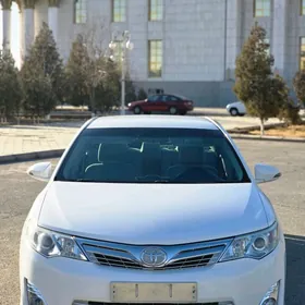 Toyota Camry 2013