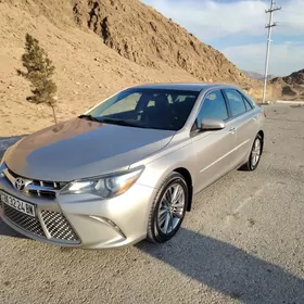 Toyota Camry 2016