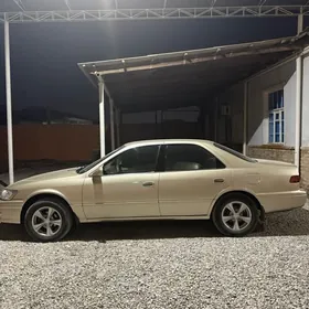 Toyota Camry 1998