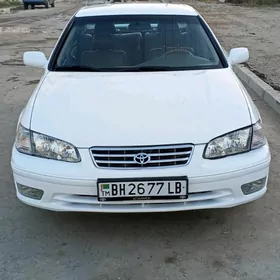 Toyota Camry 2000